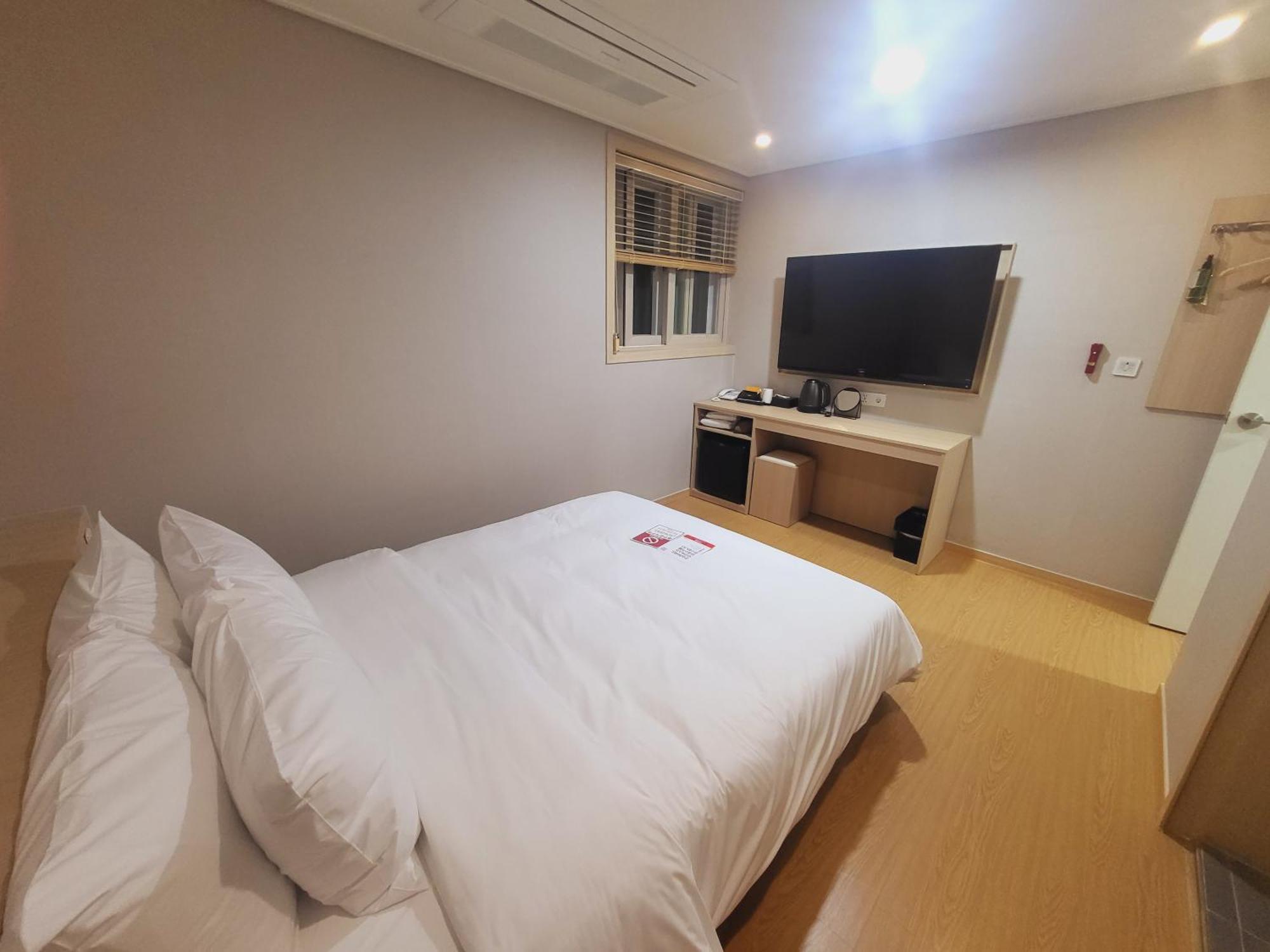Hotel Razab ポハン エクステリア 写真
