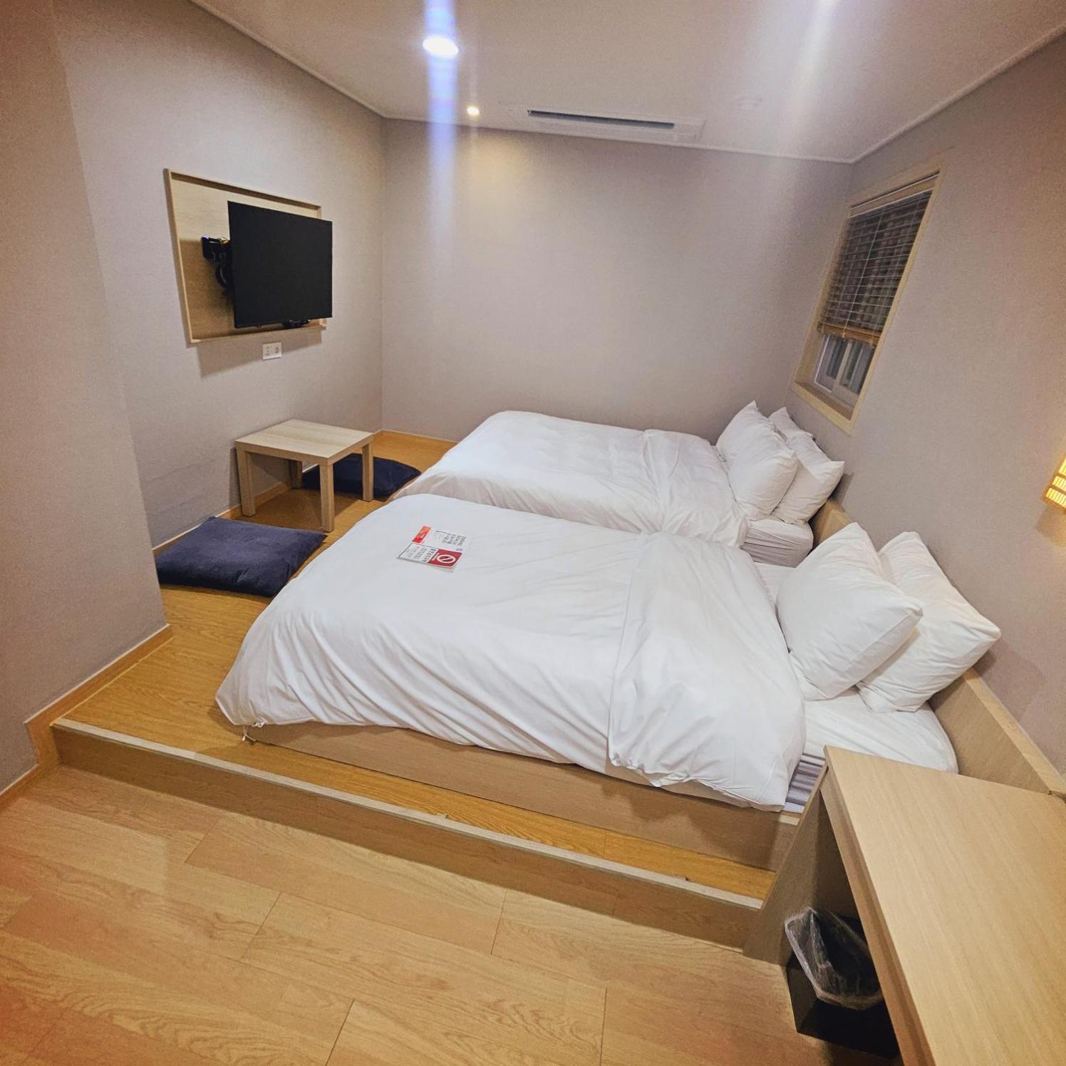 Hotel Razab ポハン エクステリア 写真